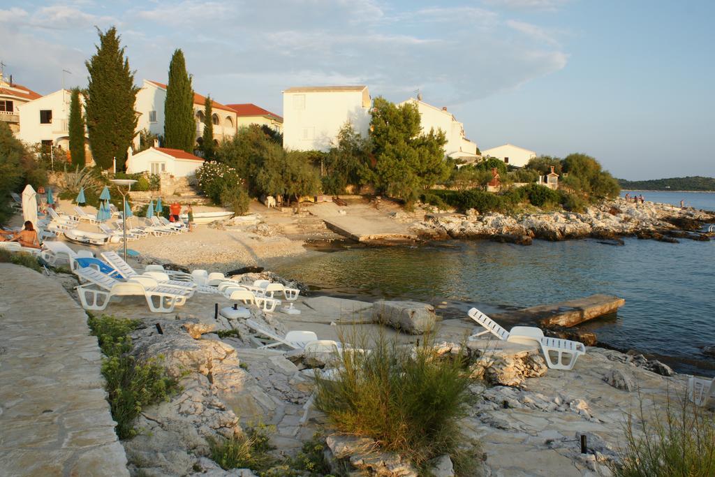 Apartments Villa Rosina Rogoznica  Zewnętrze zdjęcie
